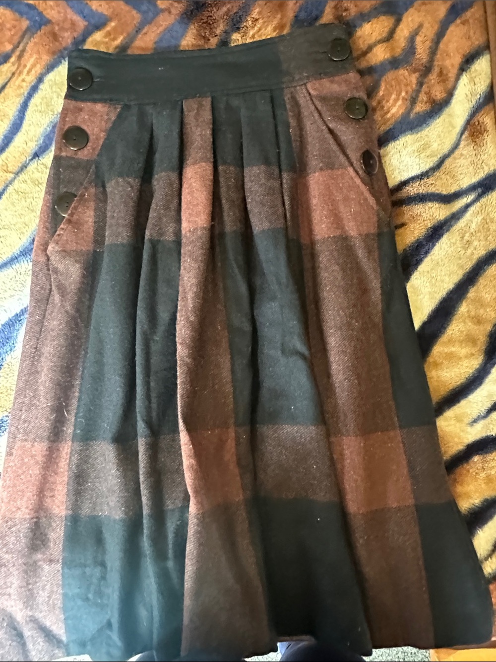 Classic Black and Brown Plaid Pleated Skirt